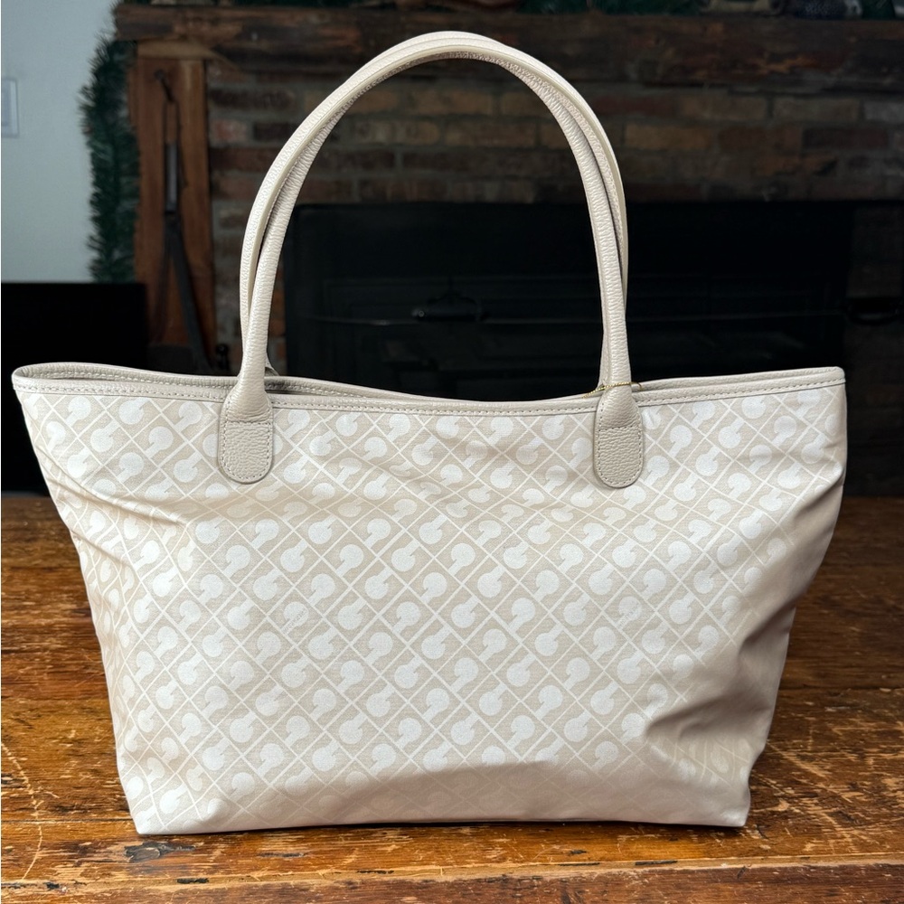 Gherardini Cream & Taupe Softy Tote Bag with Leather Trim and Handles. NWOT - Picture 2 of 14